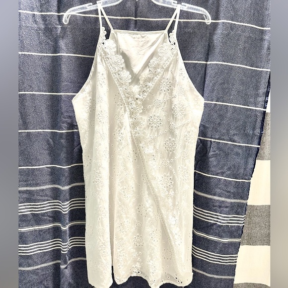 NWT Cupshe eyelet lace slip dress fully lined sz L
Pictures can’t do it justice - Picture 6 of 6
